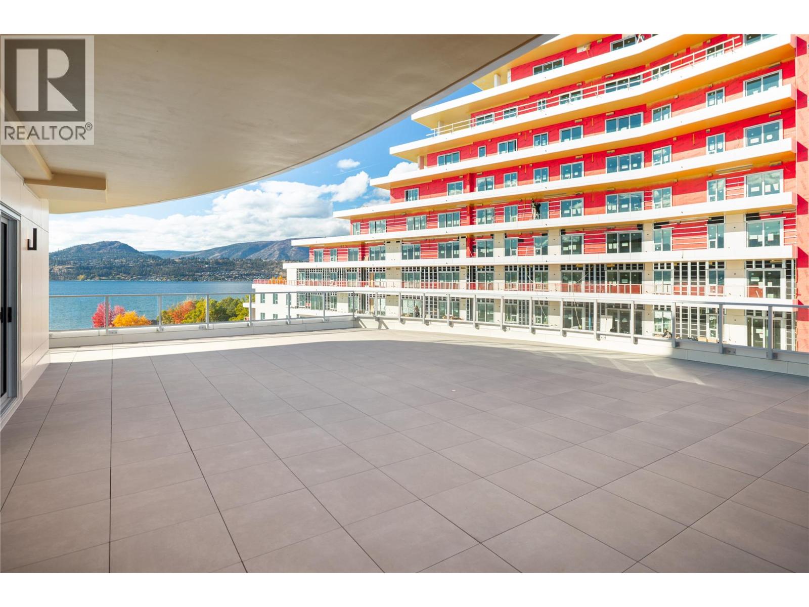 715 3340 Lakeshore Road, Kelowna