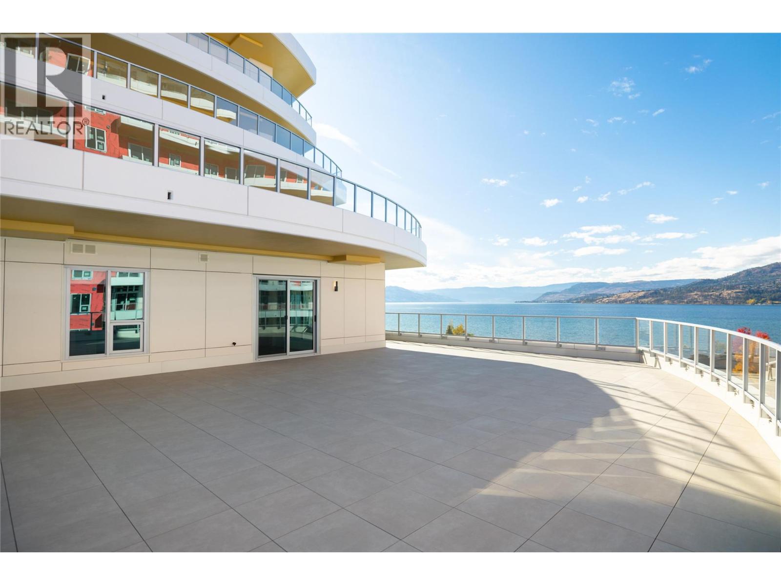 715 3340 Lakeshore Road, Kelowna