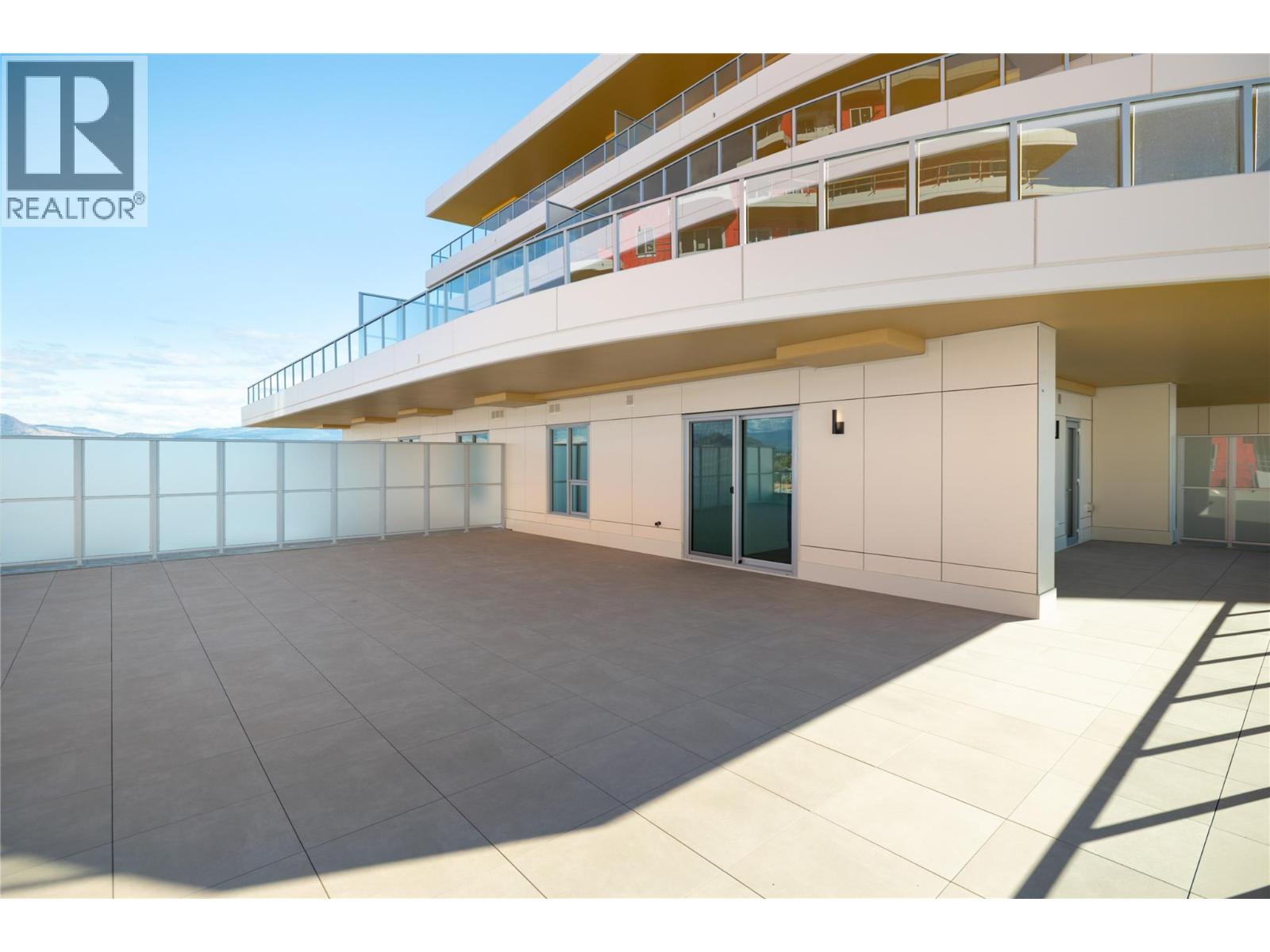 715 3340 Lakeshore Road, Kelowna