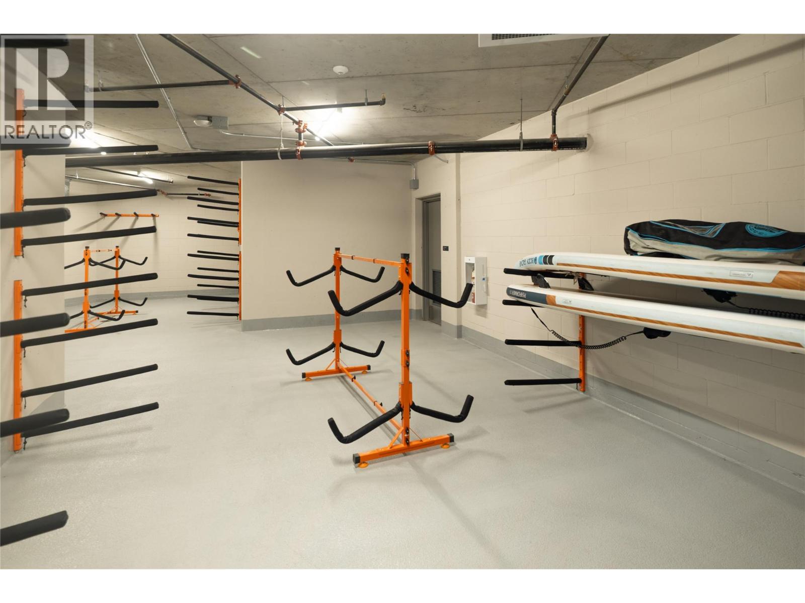 715 3340 Lakeshore Road, Kelowna