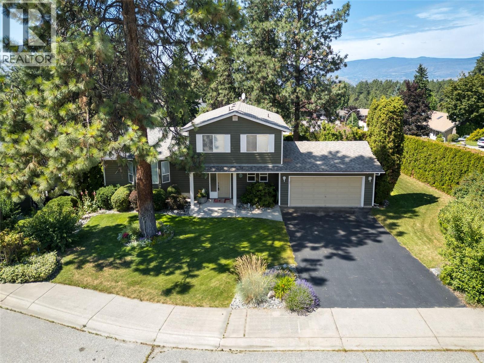  3942 Suncrest Court, Kelowna