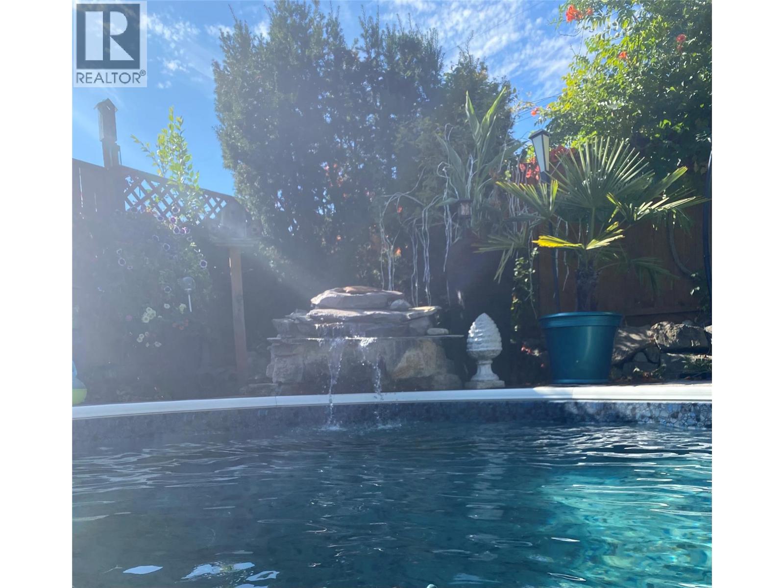  848 LIBAN Court, Kelowna