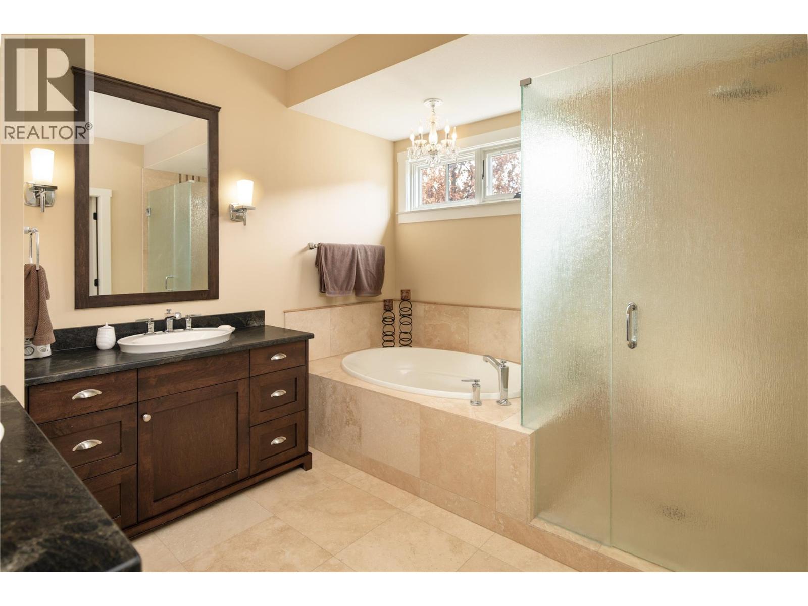  4182 Gallaghers Fairway South, Kelowna