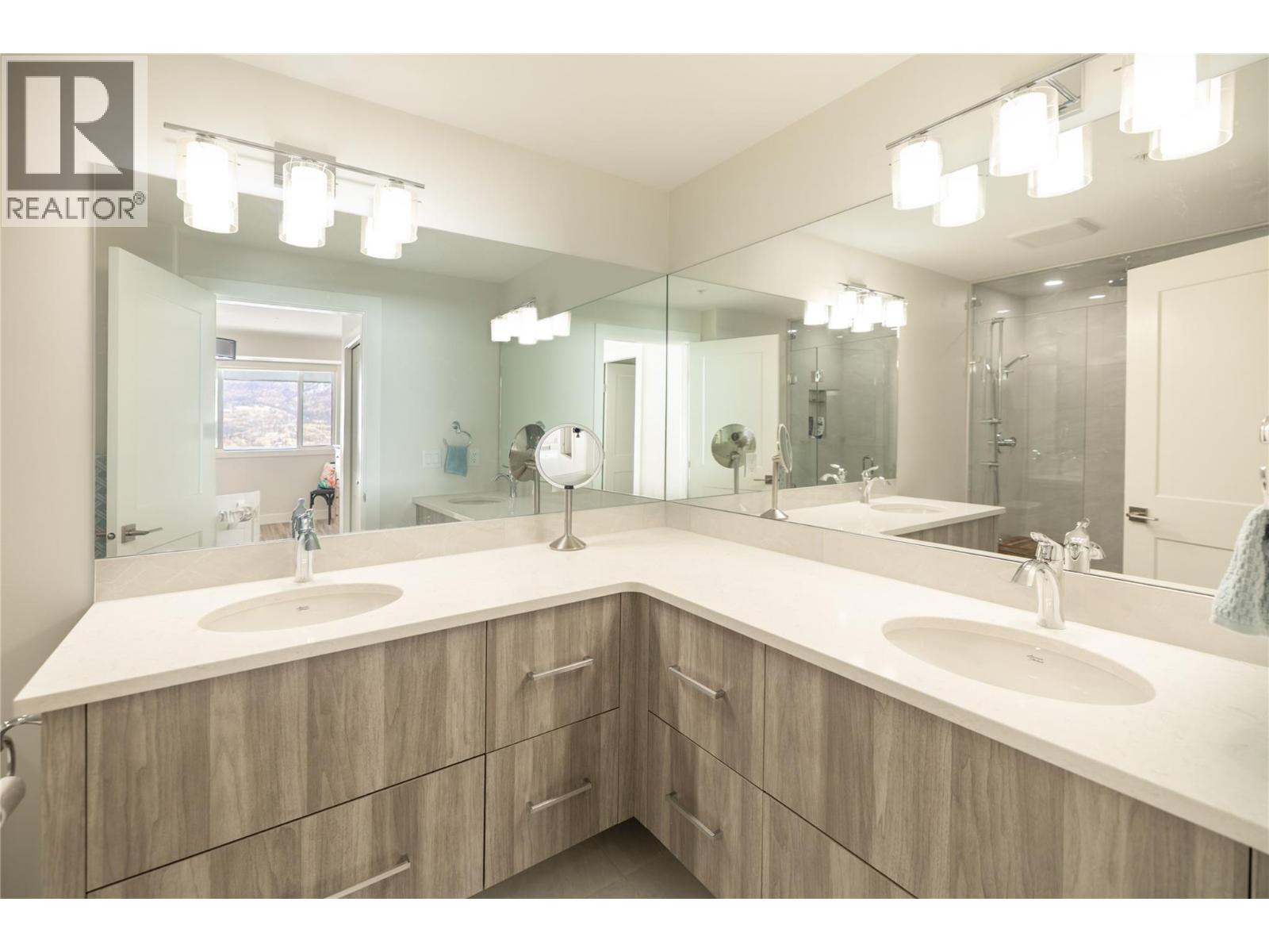 312 3475 Granite Close, Kelowna