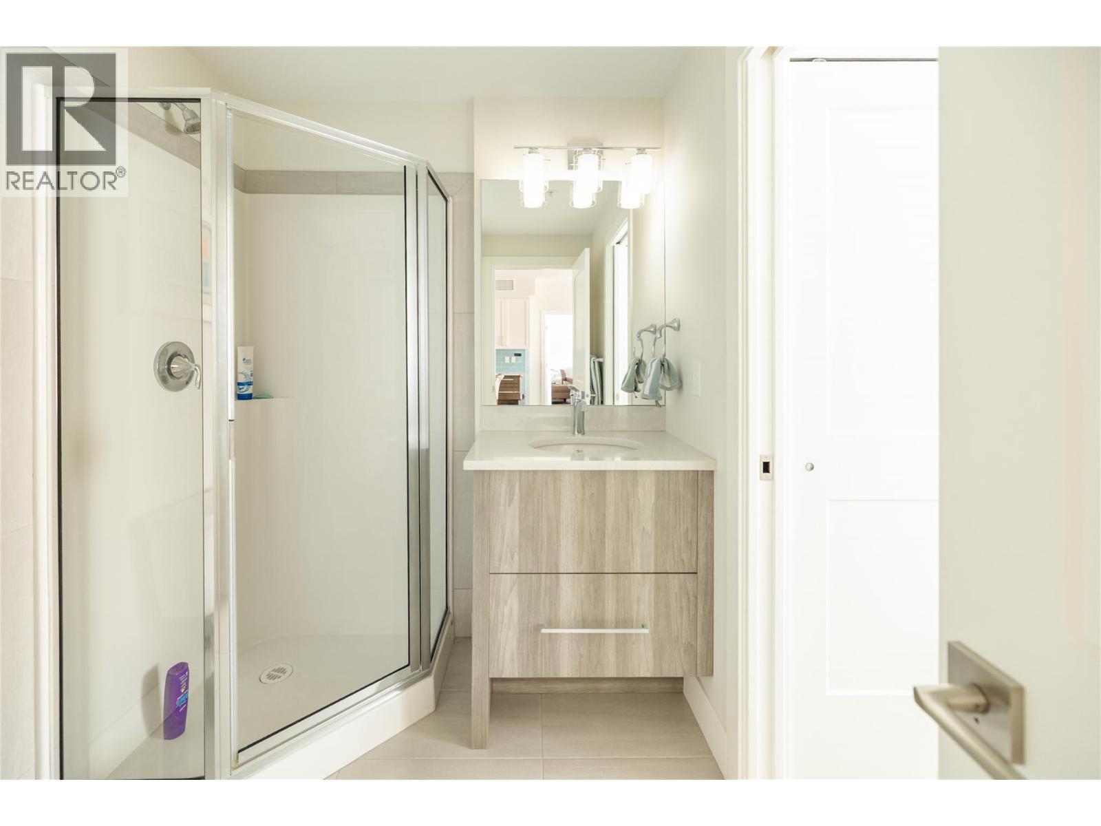 312 3475 Granite Close, Kelowna