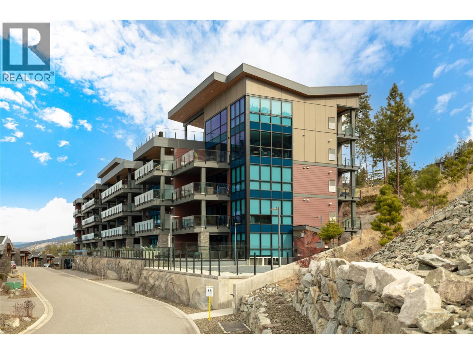 312 3475 Granite Close, Kelowna