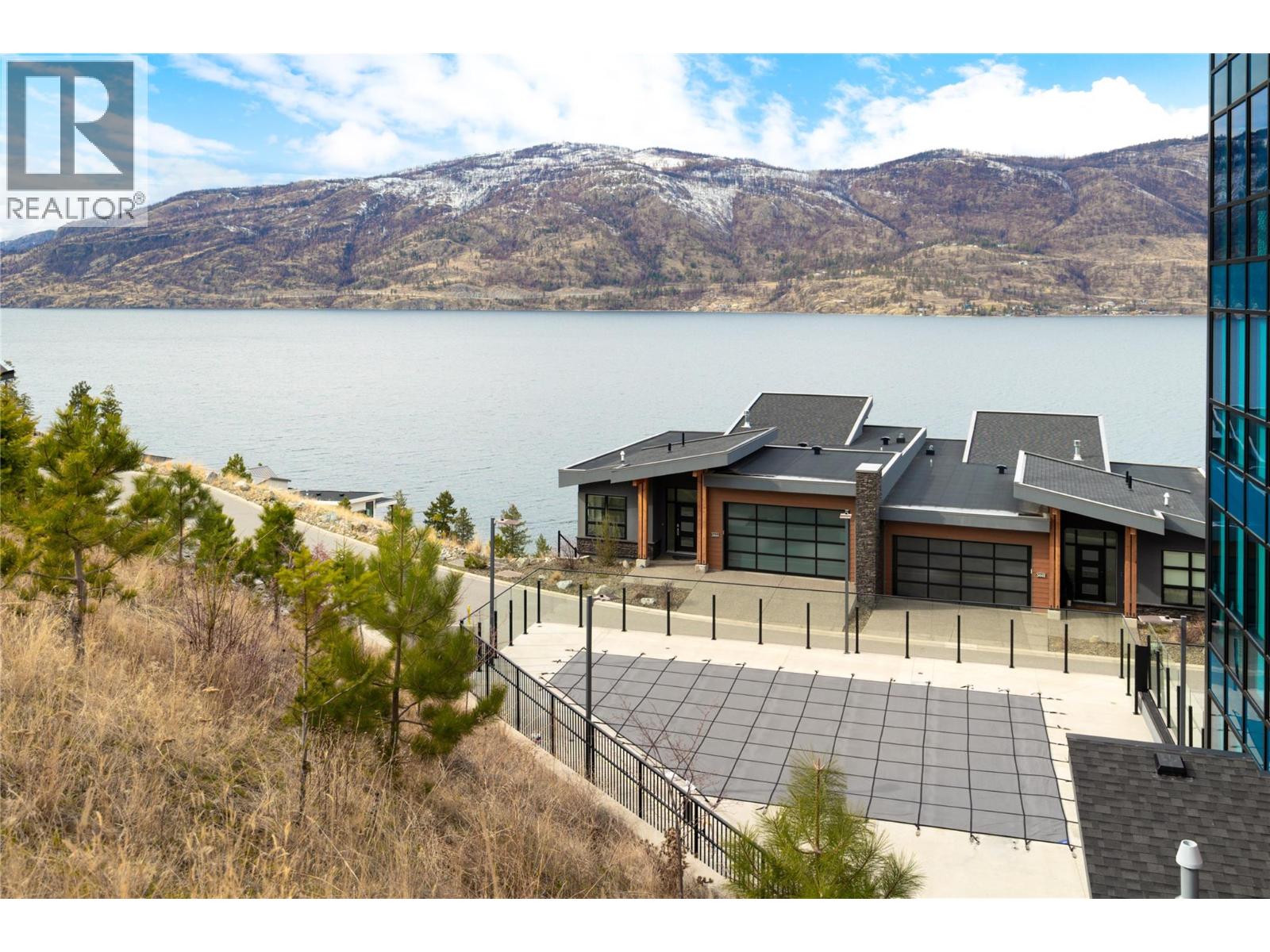 312 3475 Granite Close, Kelowna