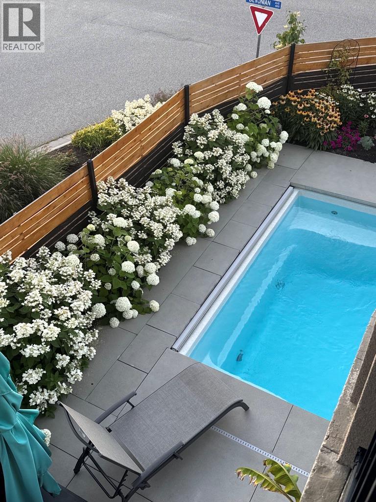  667 Devonian Avenue, Kelowna