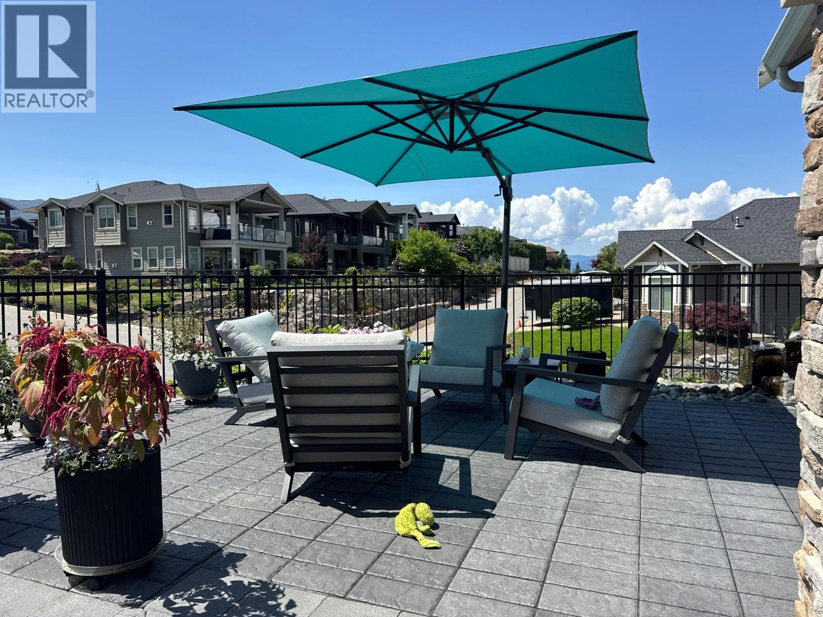  667 Devonian Avenue, Kelowna