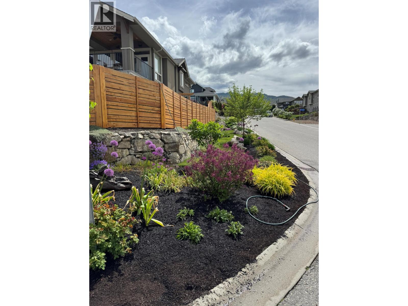  667 Devonian Avenue, Kelowna