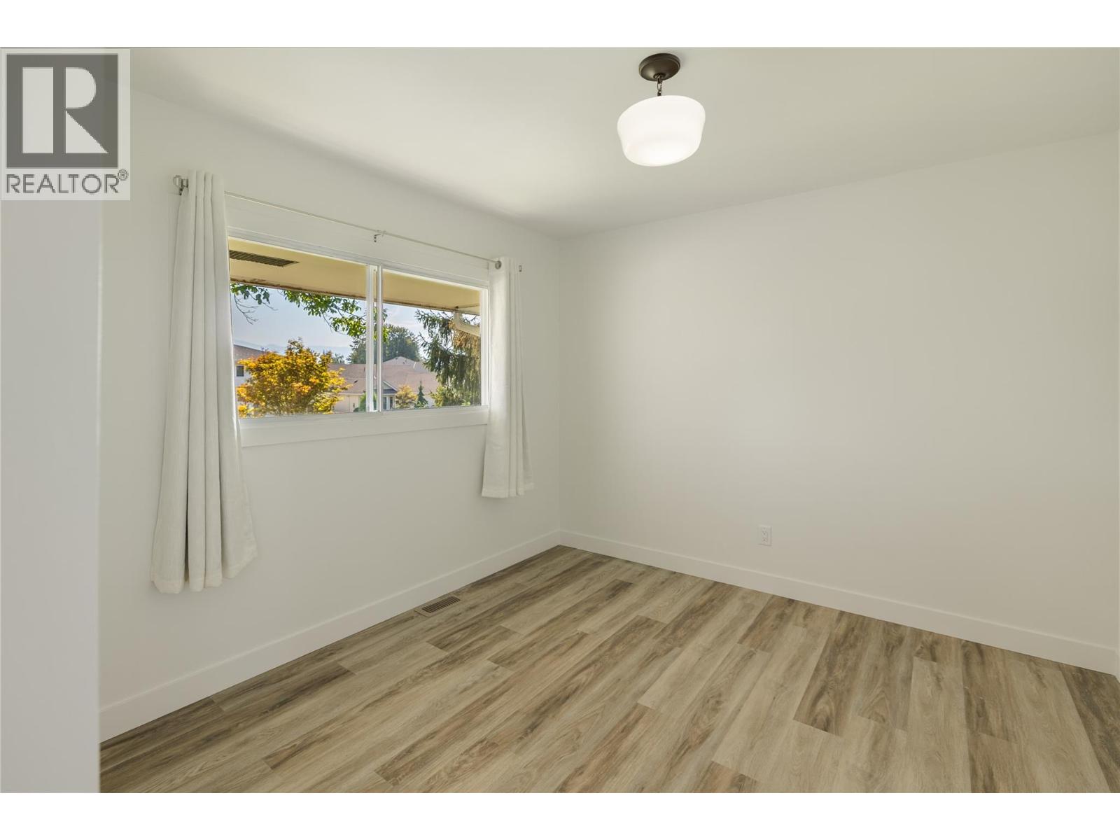  1284 McBride Road, Kelowna