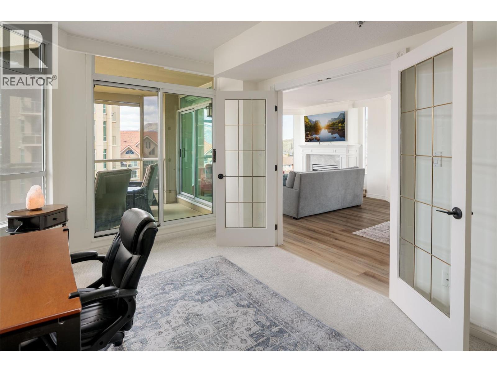 801 1152 Sunset Drive, Kelowna