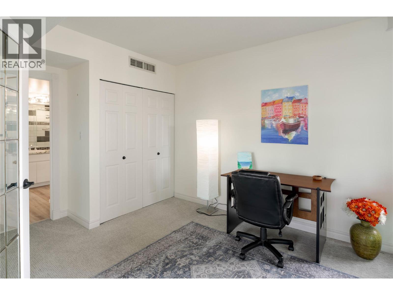 801 1152 Sunset Drive, Kelowna