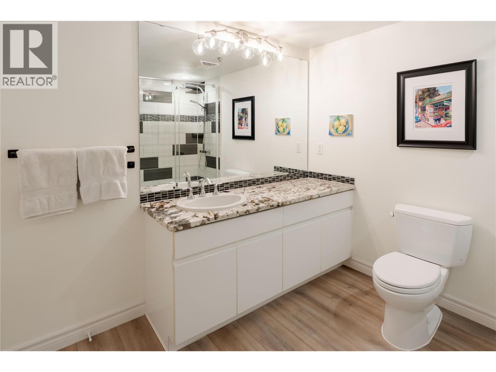 801 1152 Sunset Drive, Kelowna