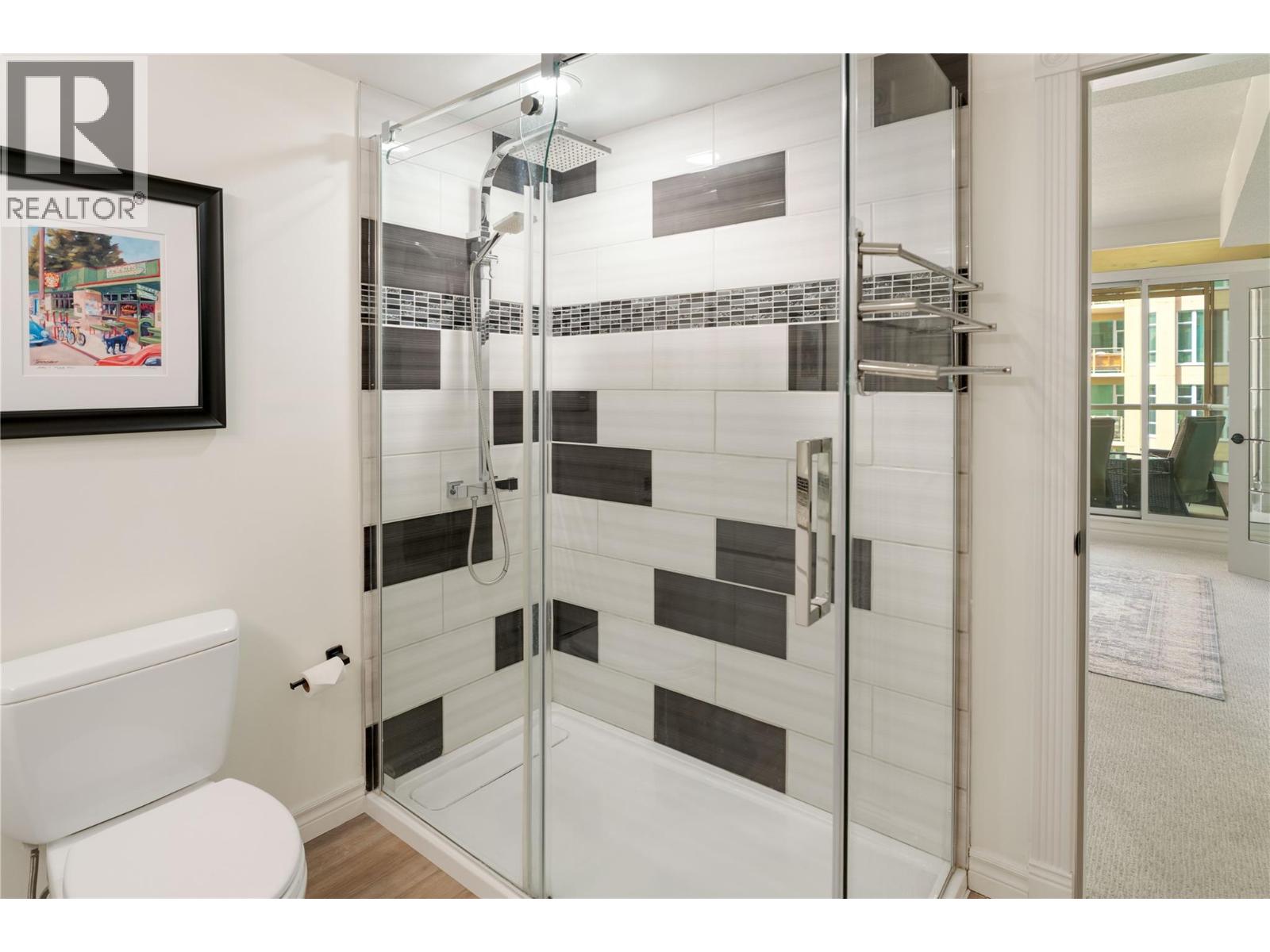 801 1152 Sunset Drive, Kelowna