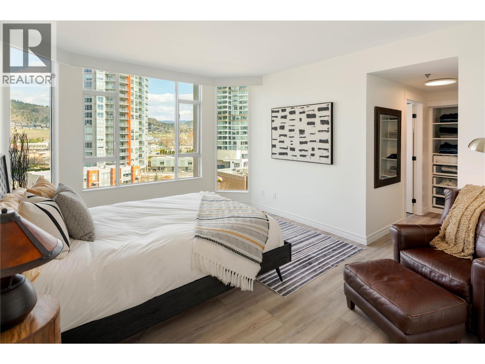 801 1152 Sunset Drive, Kelowna