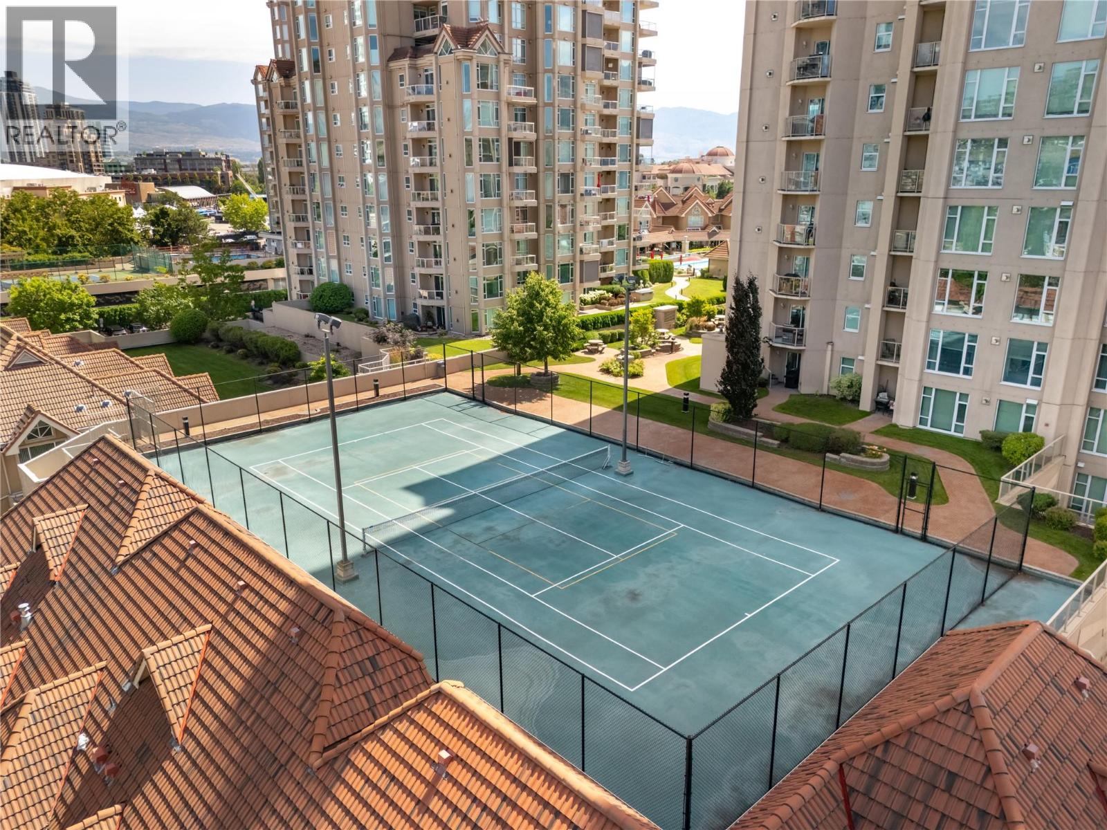 801 1152 Sunset Drive, Kelowna