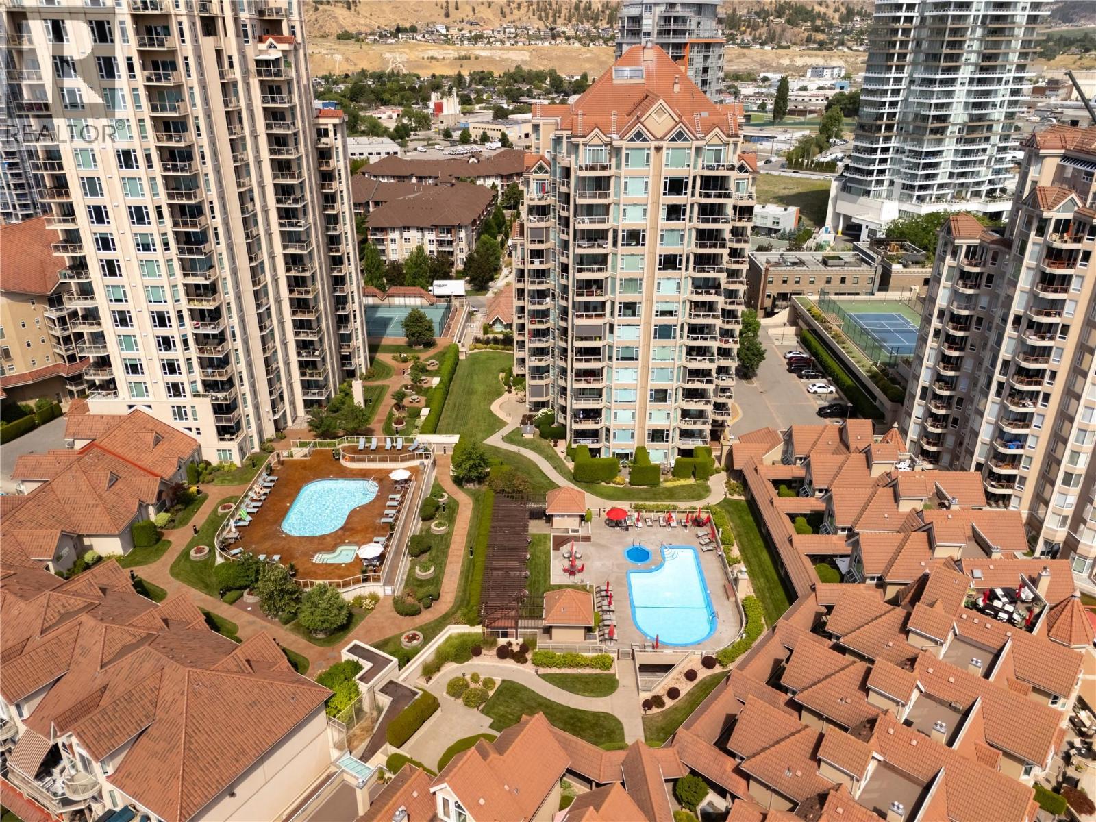 801 1152 Sunset Drive, Kelowna