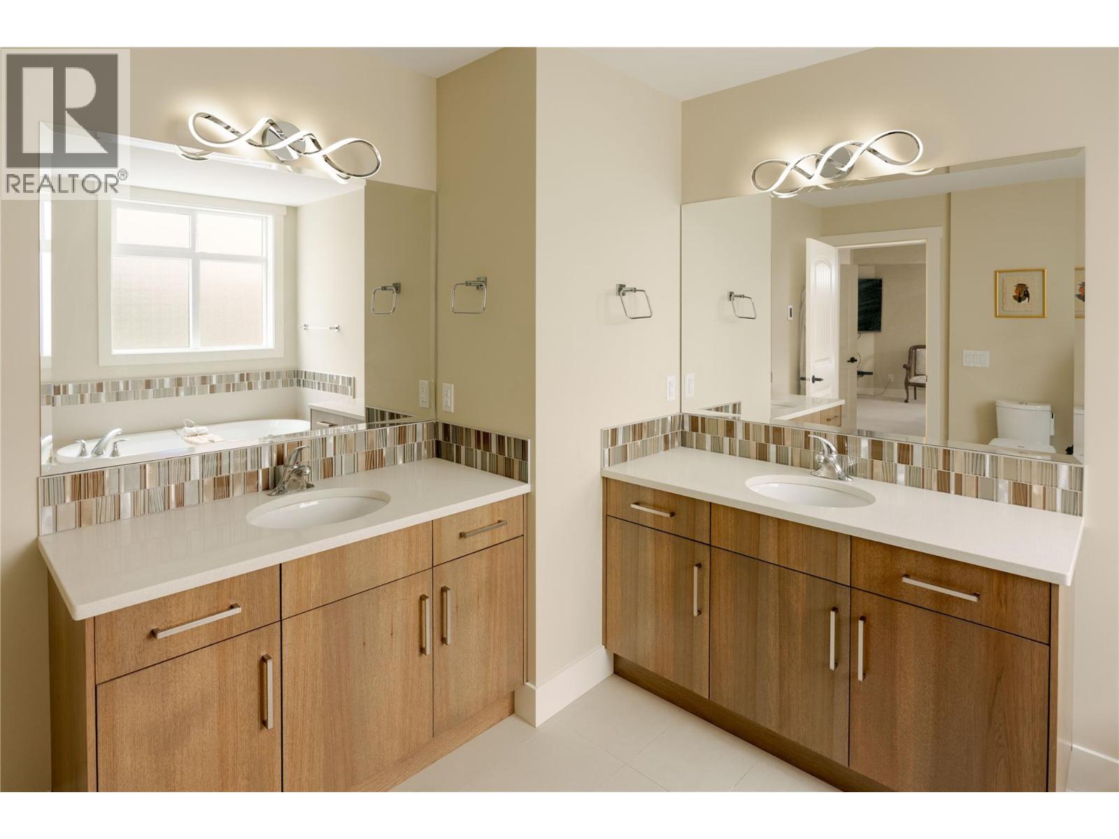 204 3865 Truswell Road, Kelowna
