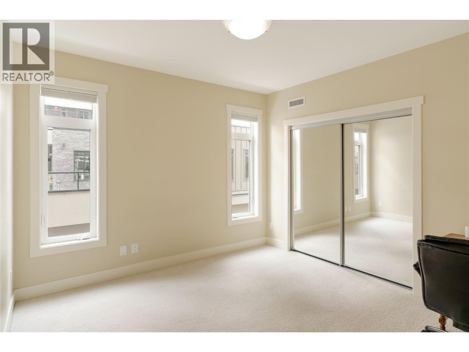 204 3865 Truswell Road, Kelowna
