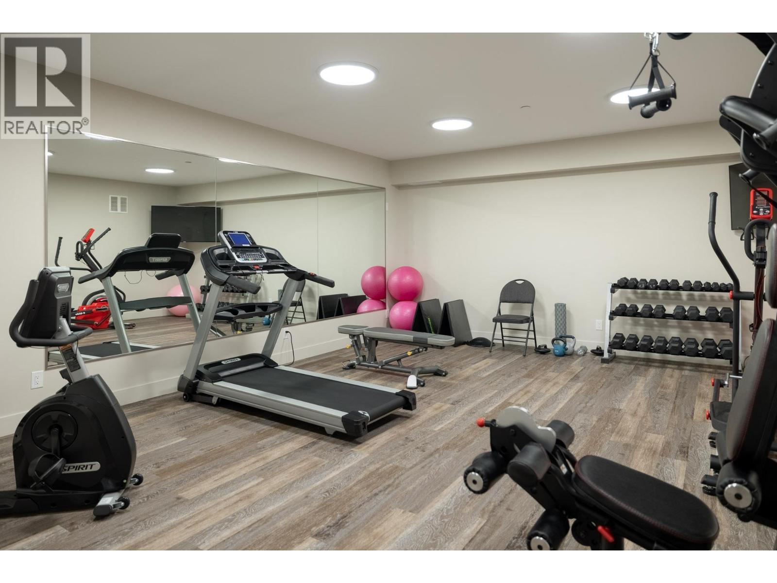 204 3865 Truswell Road, Kelowna