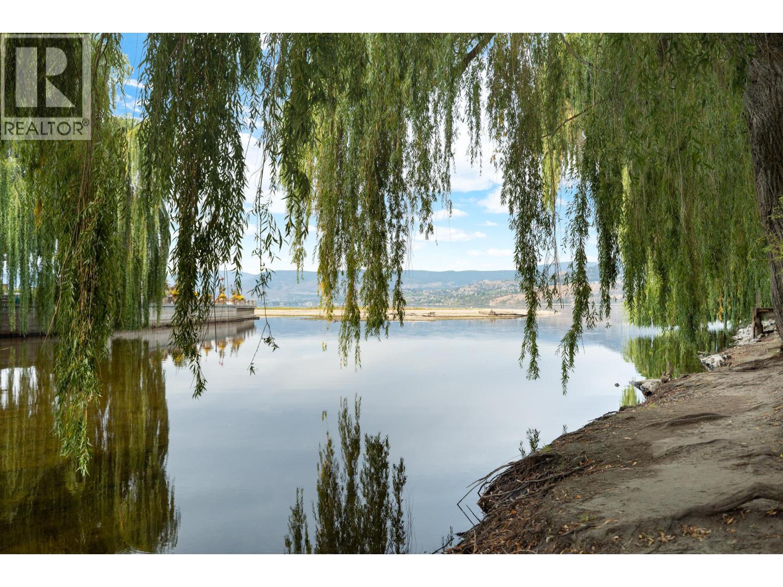 204 3865 Truswell Road, Kelowna