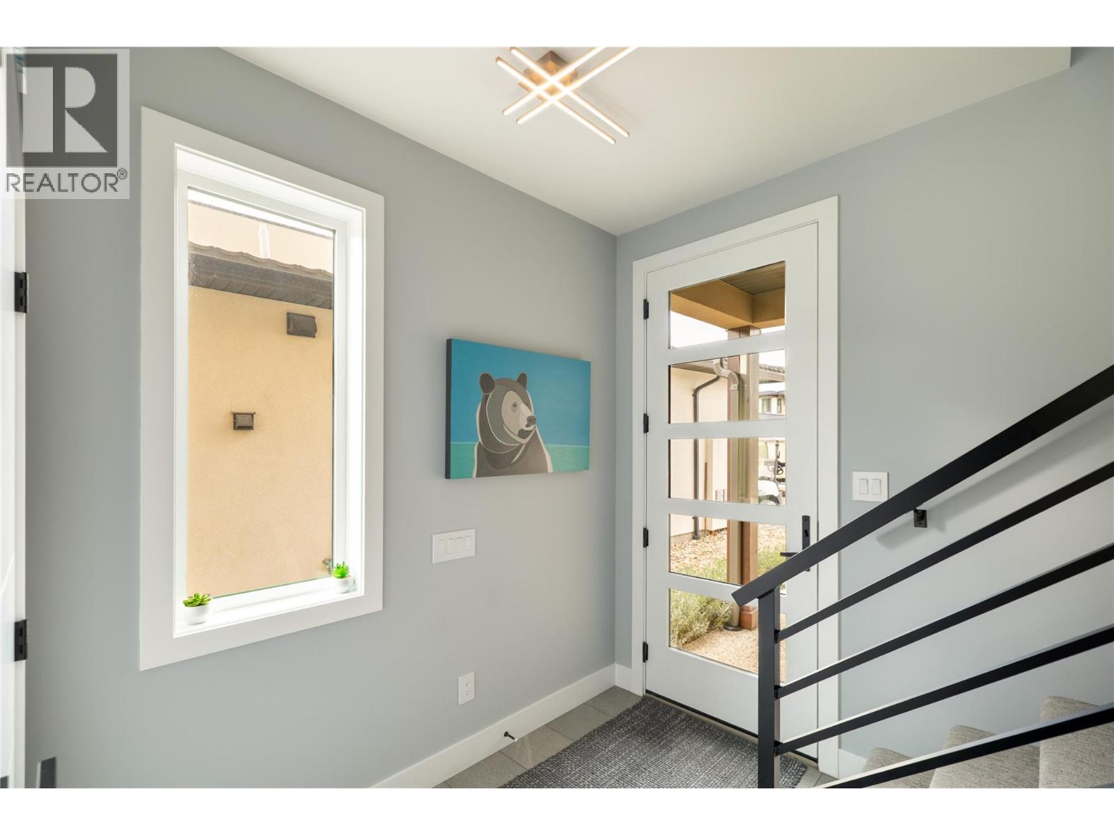  1876 VIEWPOINT Crescent, Kelowna