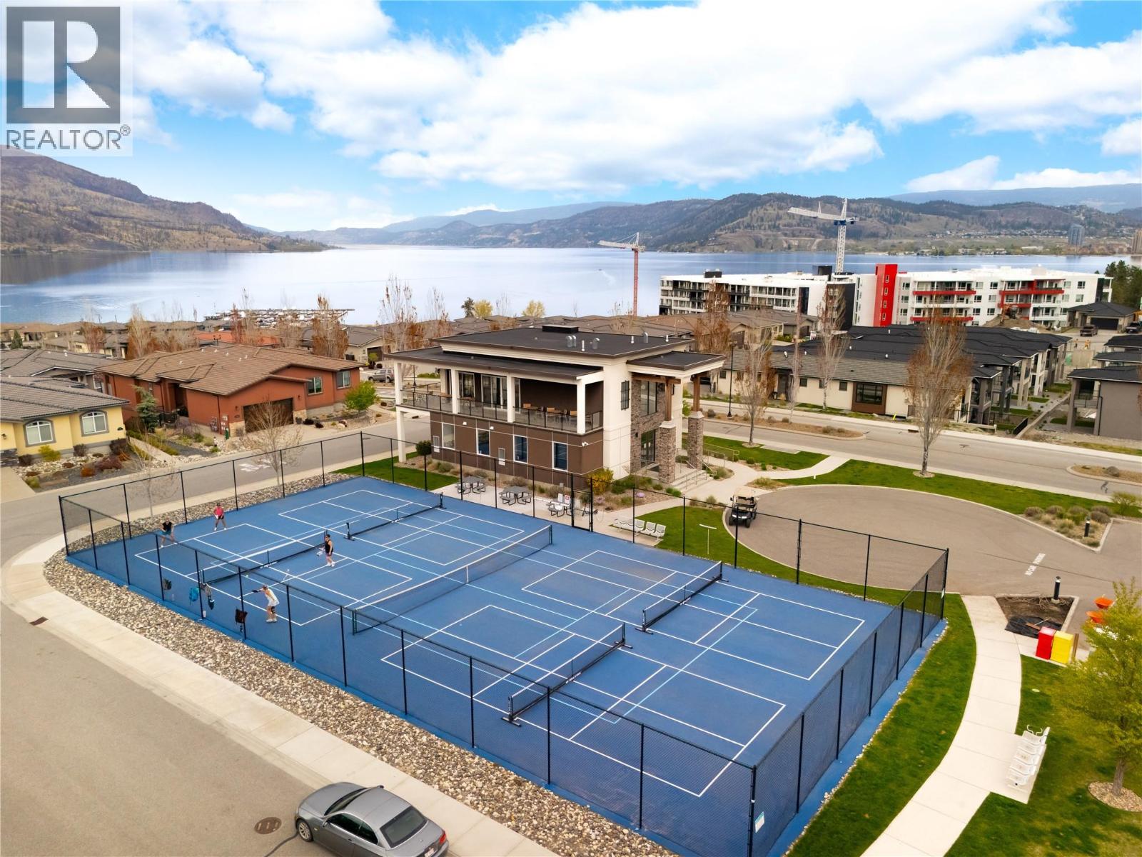  1876 VIEWPOINT Crescent, Kelowna