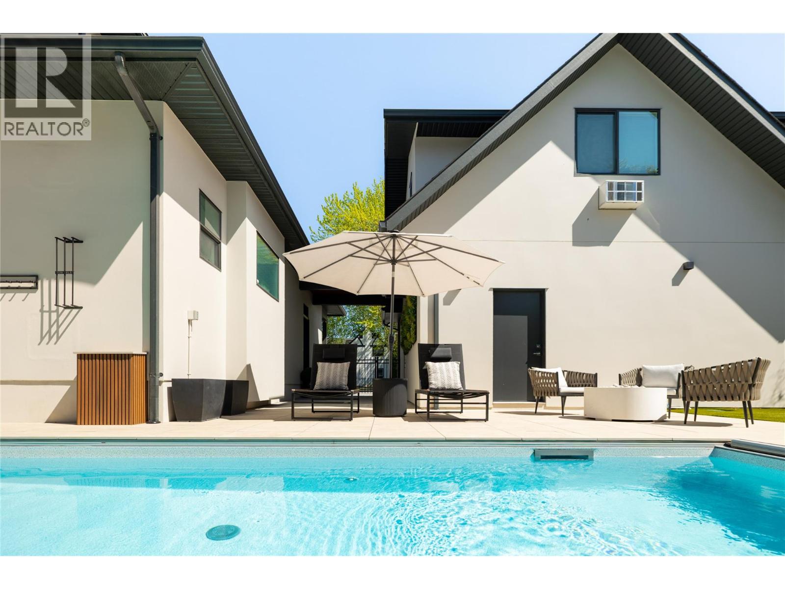  385 Cadder Avenue, Kelowna