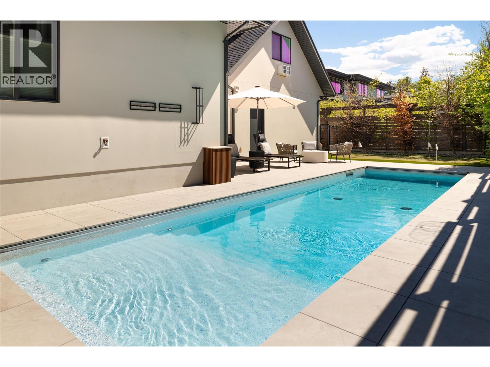  385 Cadder Avenue, Kelowna