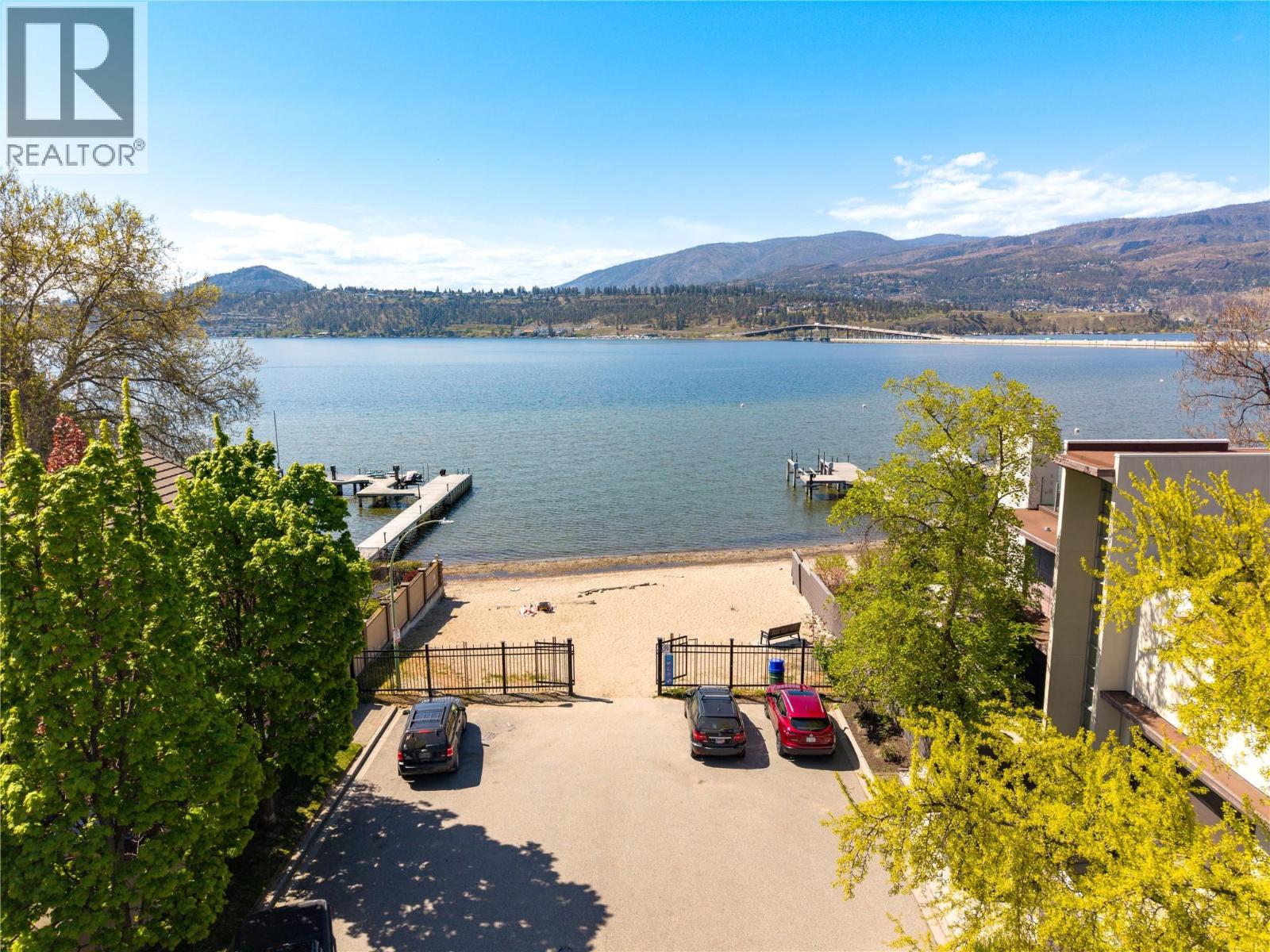  385 Cadder Avenue, Kelowna