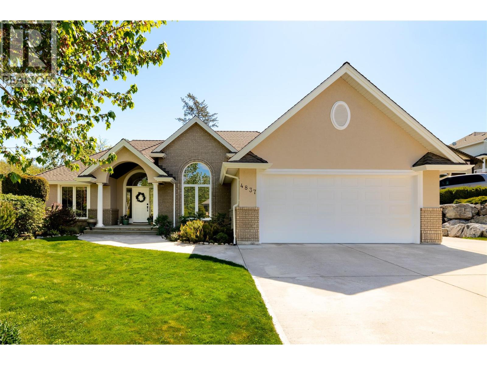  4837 CANYON RIDGE Crescent, Kelowna