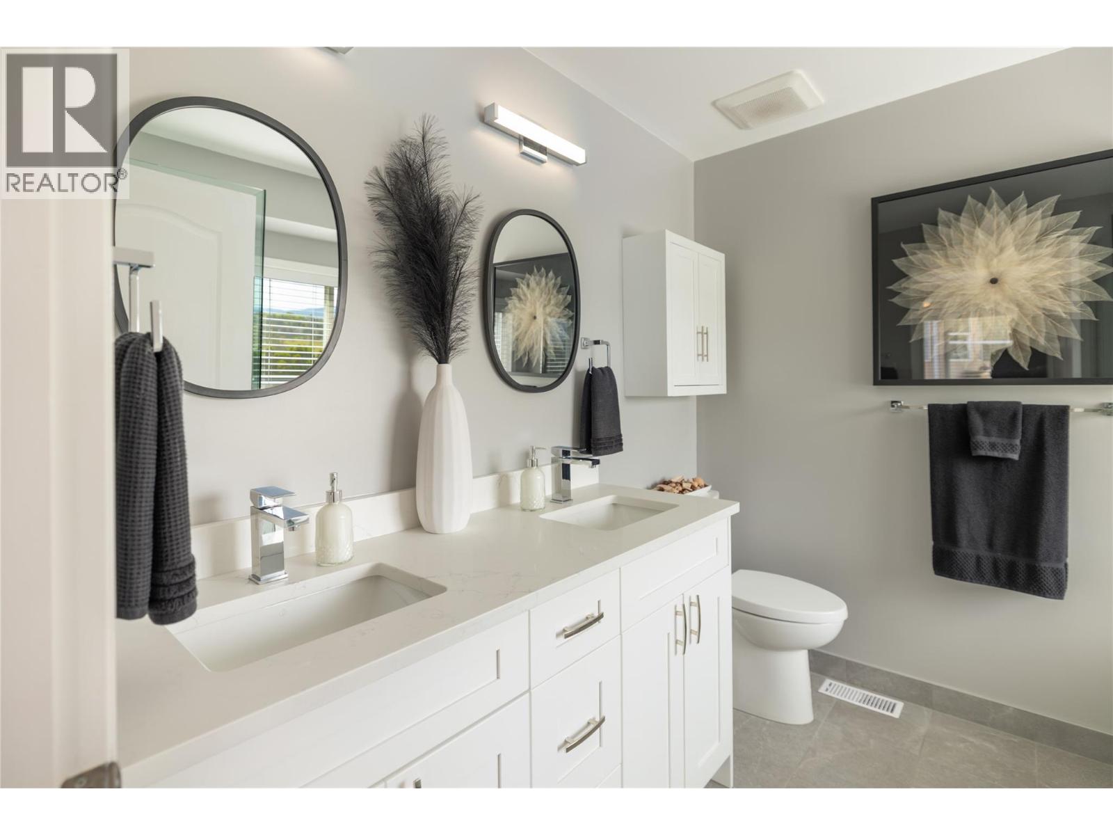  1061 Caledonia Way, West Kelowna