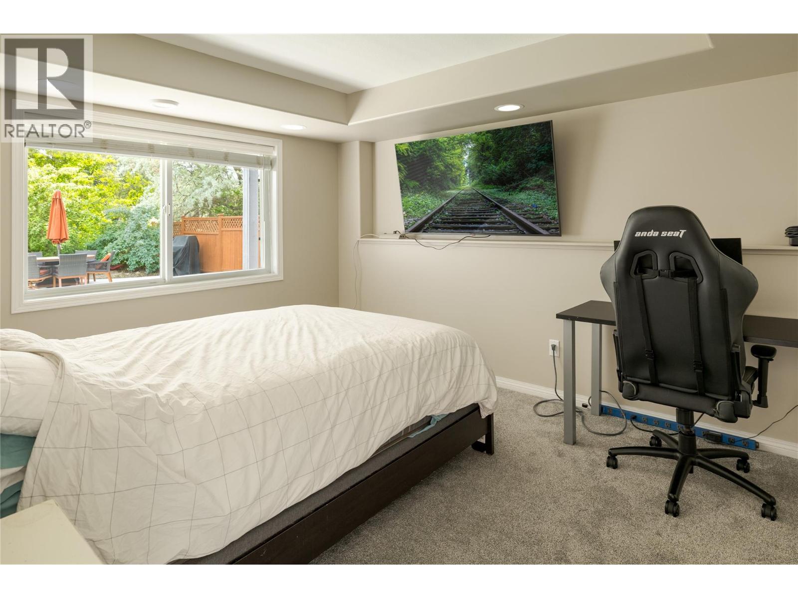  1061 Caledonia Way, West Kelowna